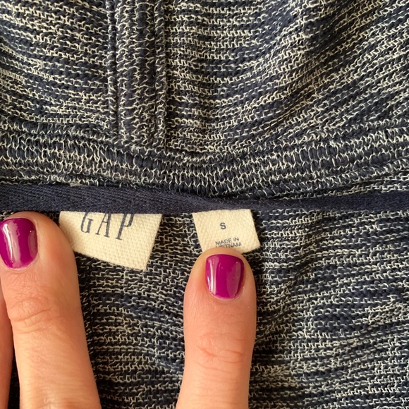 EUC Gap hooded lightweight cardigan sz S - Picture 3 of 3